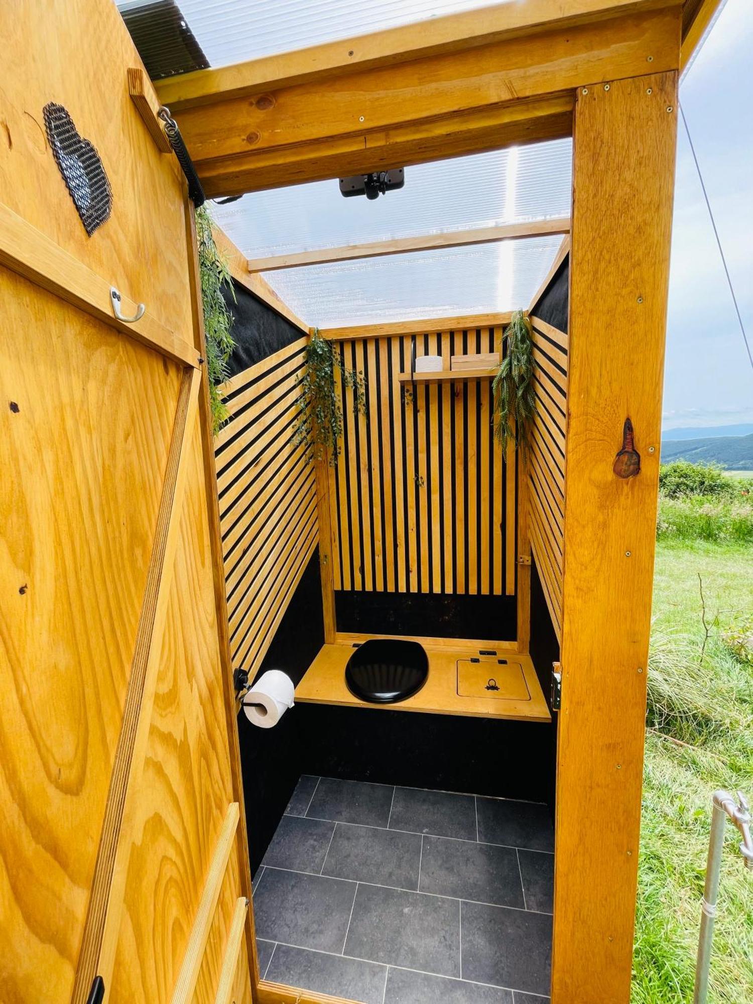 Glamping Hohe Wand - Zelt Mit Sternenfenster Und Whirlpool Hotel Maiersdorf Luaran gambar