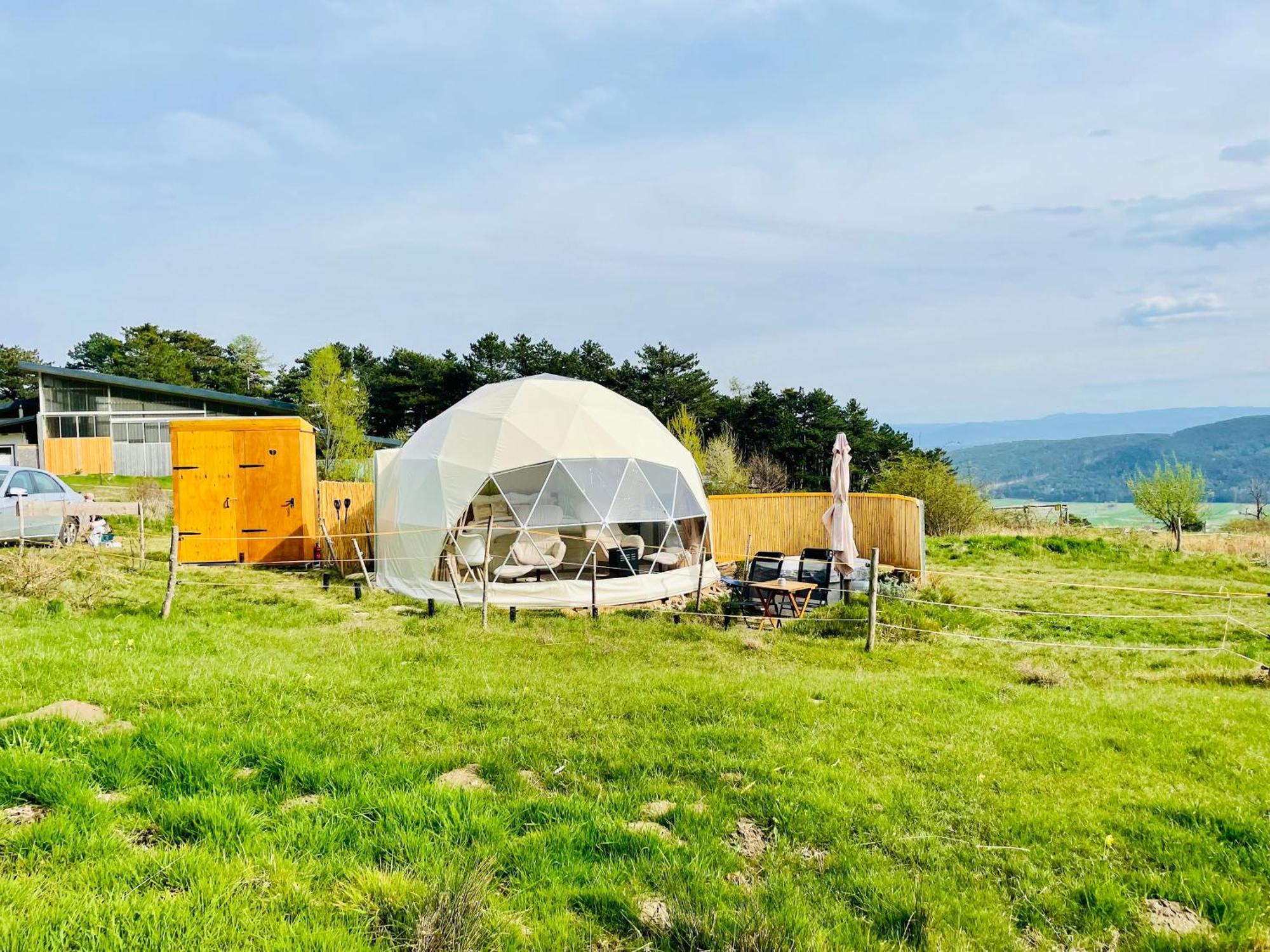 Glamping Hohe Wand - Zelt Mit Sternenfenster Und Whirlpool Hotel Maiersdorf Luaran gambar